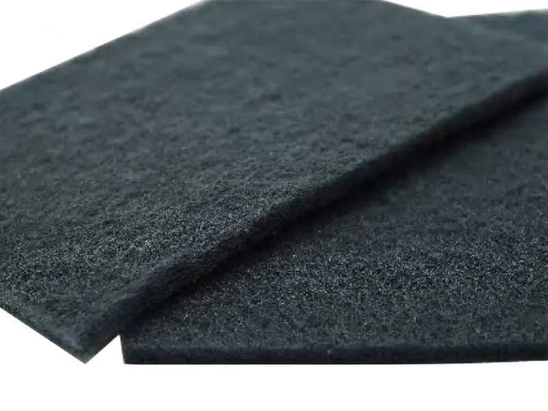 Vlies-Scheuerrollen und -Pads