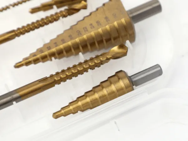6-teiliges Stufenbohrer- und Sägezahnbohrer-Set