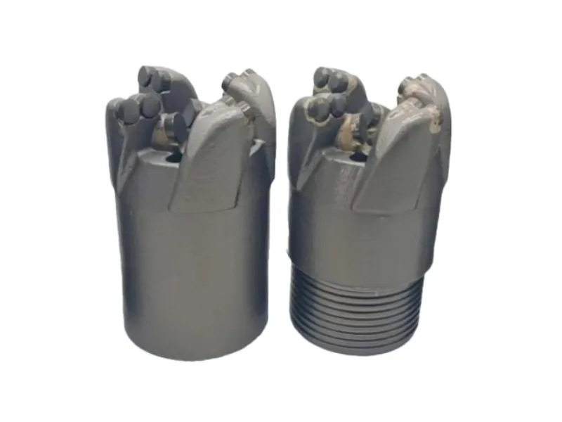 Spiralbohrer ohne Kern mit vier Fl&uuml;geln