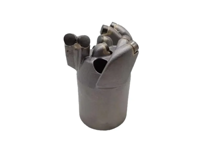 Spiralf&ouml;rmiger Dreifl&uuml;gel-Einbaubohrer